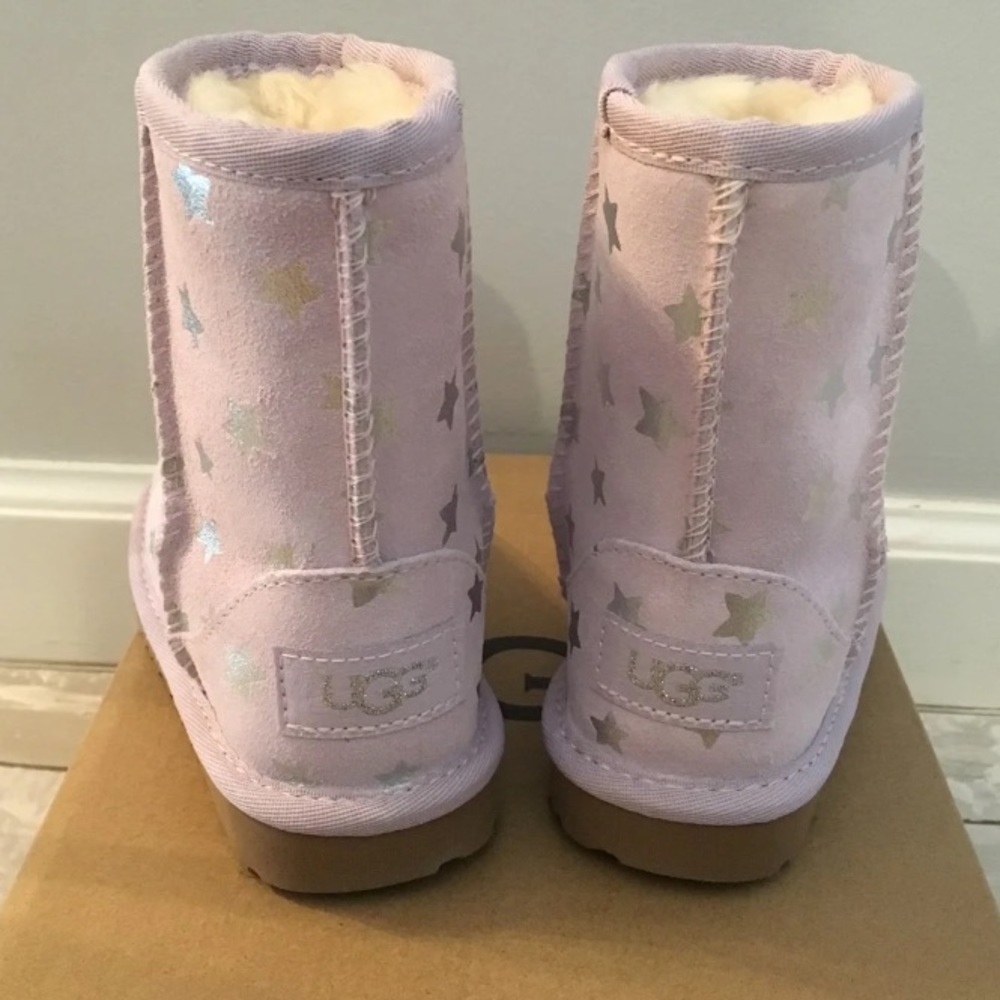 Toddler Girls UGGs size 8